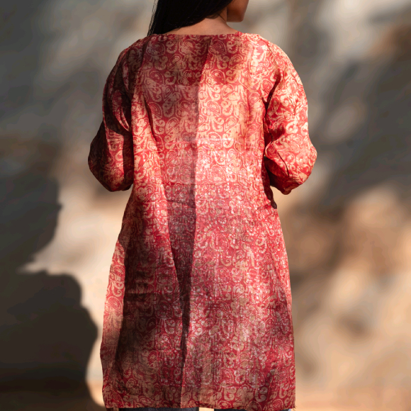 Manjistha & Gallnut Natural Dye Mulberry Silk Shrug - Image 2